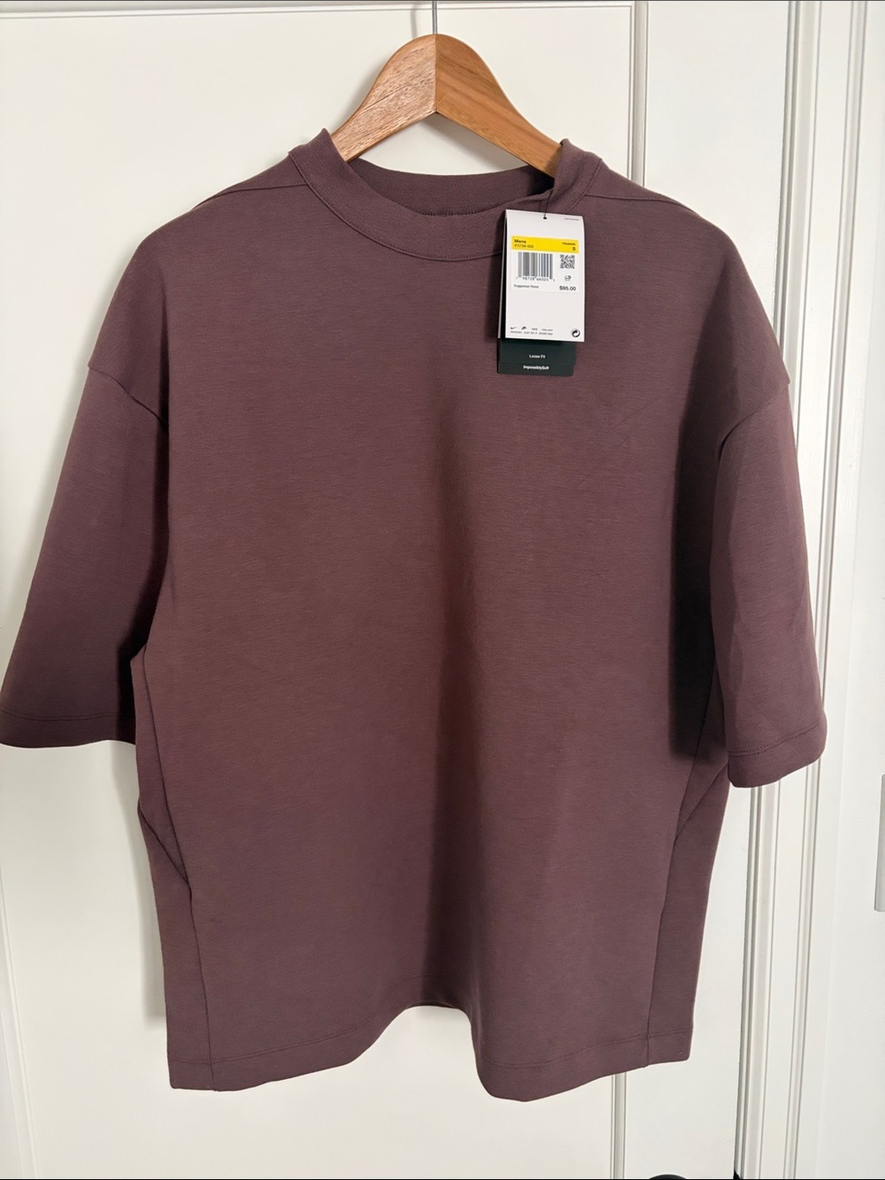 Nike 24.7 Tee in Mauve Brown Small